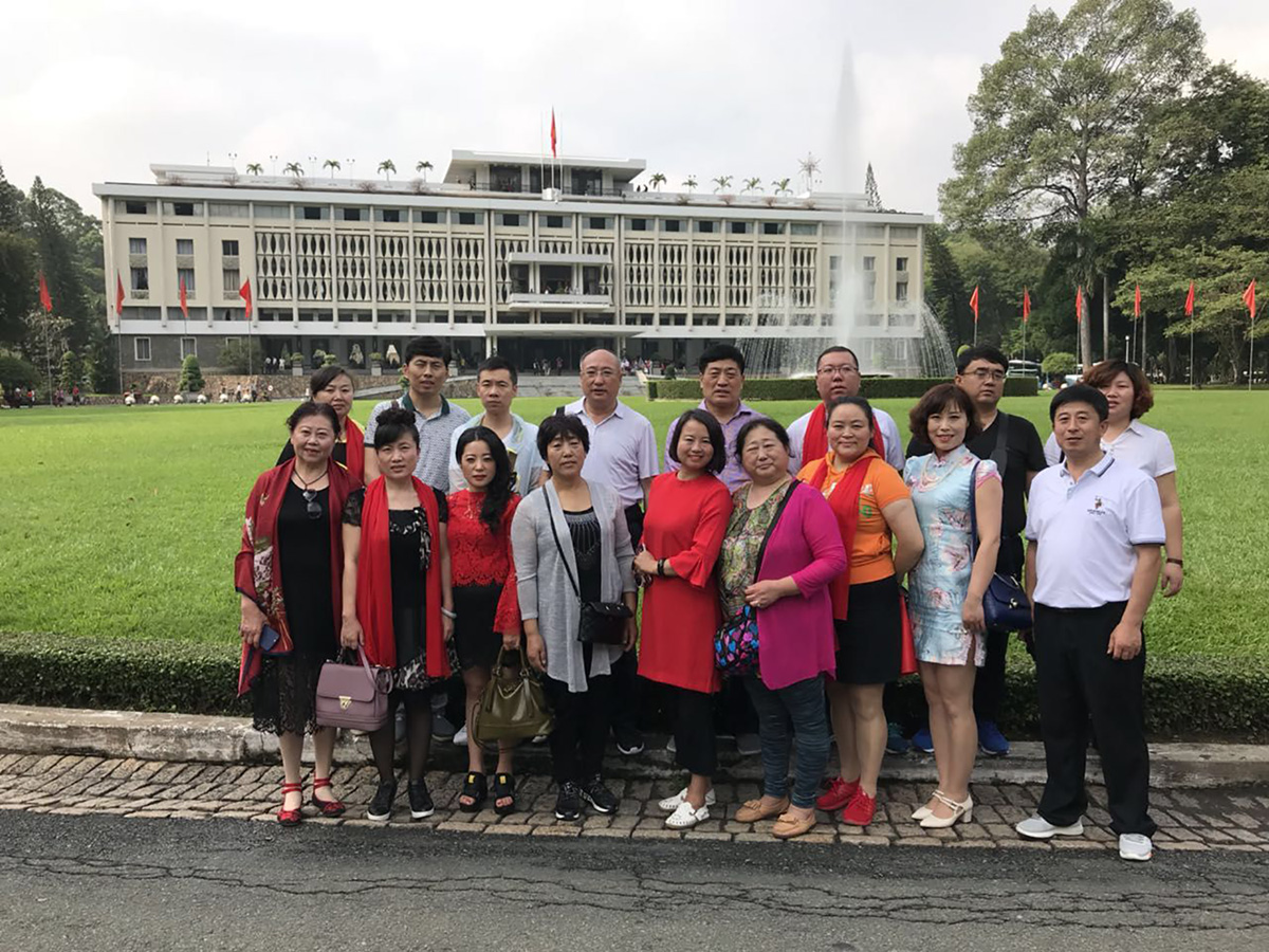 中国尊龙集团