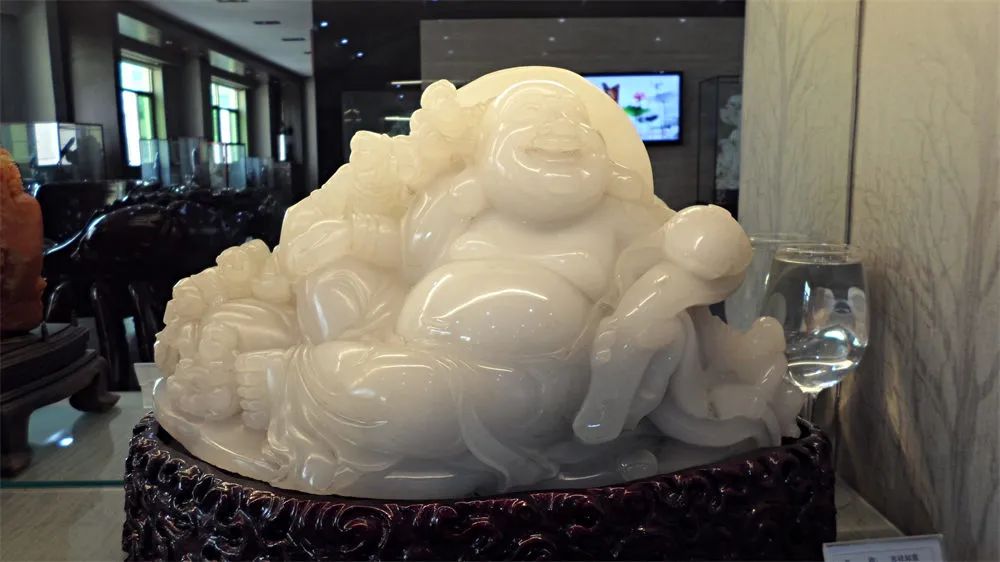 中国尊龙集团